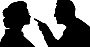 Шантаж і залякування набувають різних форм