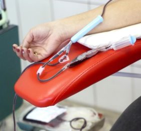 Розмірковуєте щодо донації крові, але не впевнені як швидко організм зможе відновити ресурси?